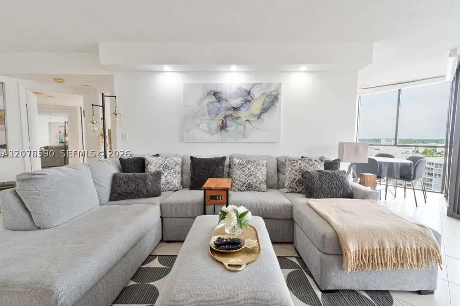1000 W Island #1010, Aventura, FL 33160 - #2