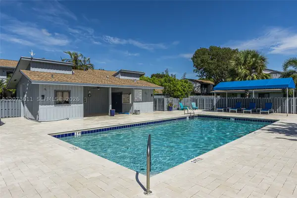 1557 N 15th, Hollywood, FL 33020