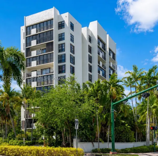 77 Crandon #5C, Key Biscayne, FL 33149