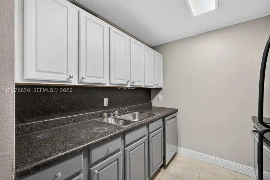 725 Hummingbird #109, North Palm Beach, FL 33408 - #3