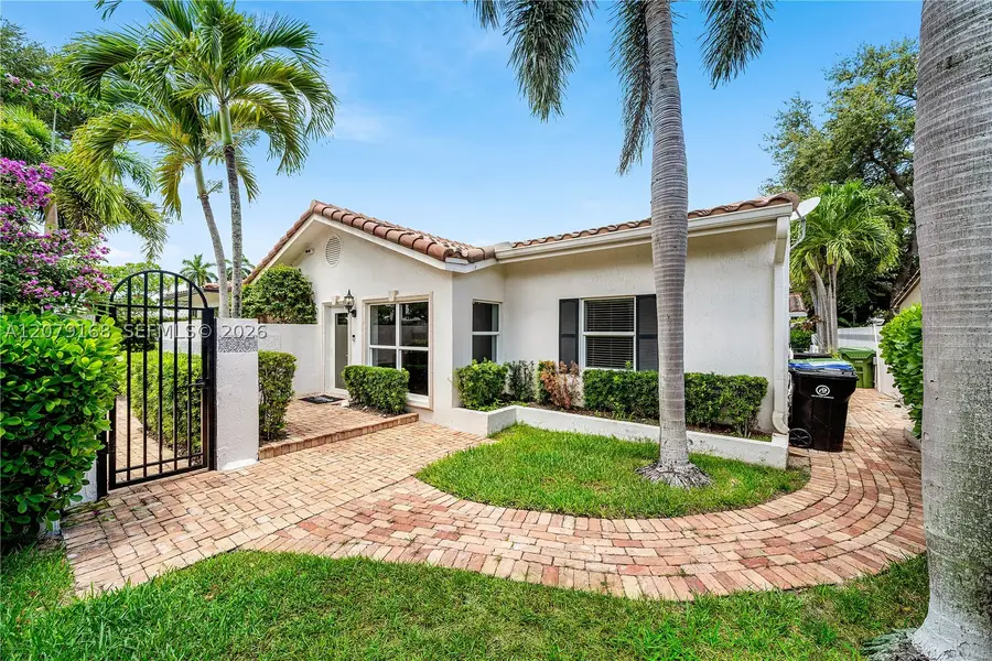 1015 SE 11th, Fort Lauderdale, FL 33316 - #3