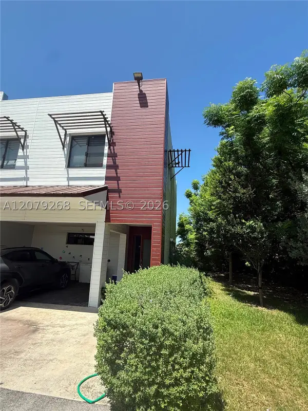 916 NW 8th #6, Florida City, FL 33034