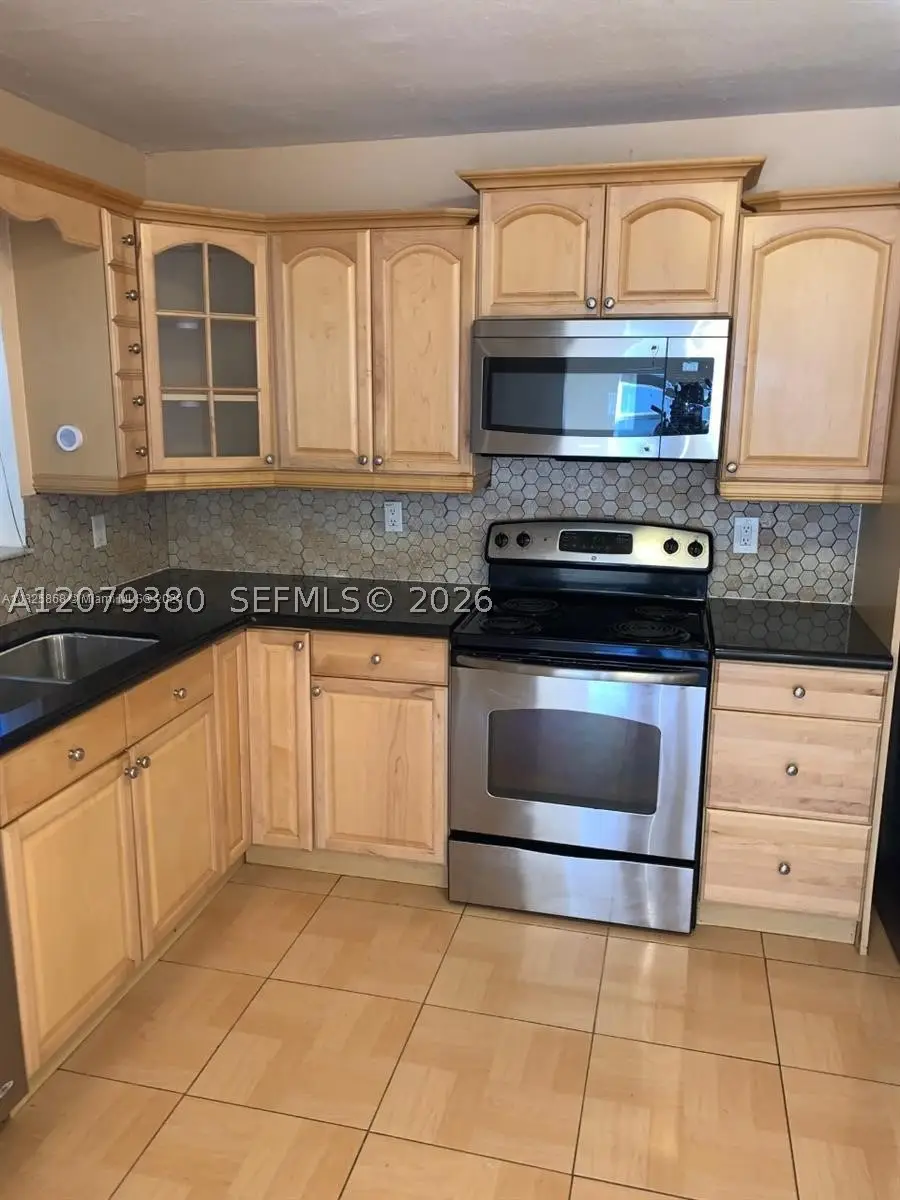 4524 SW 54th #502-W, Dania Beach, FL 33314 - #2