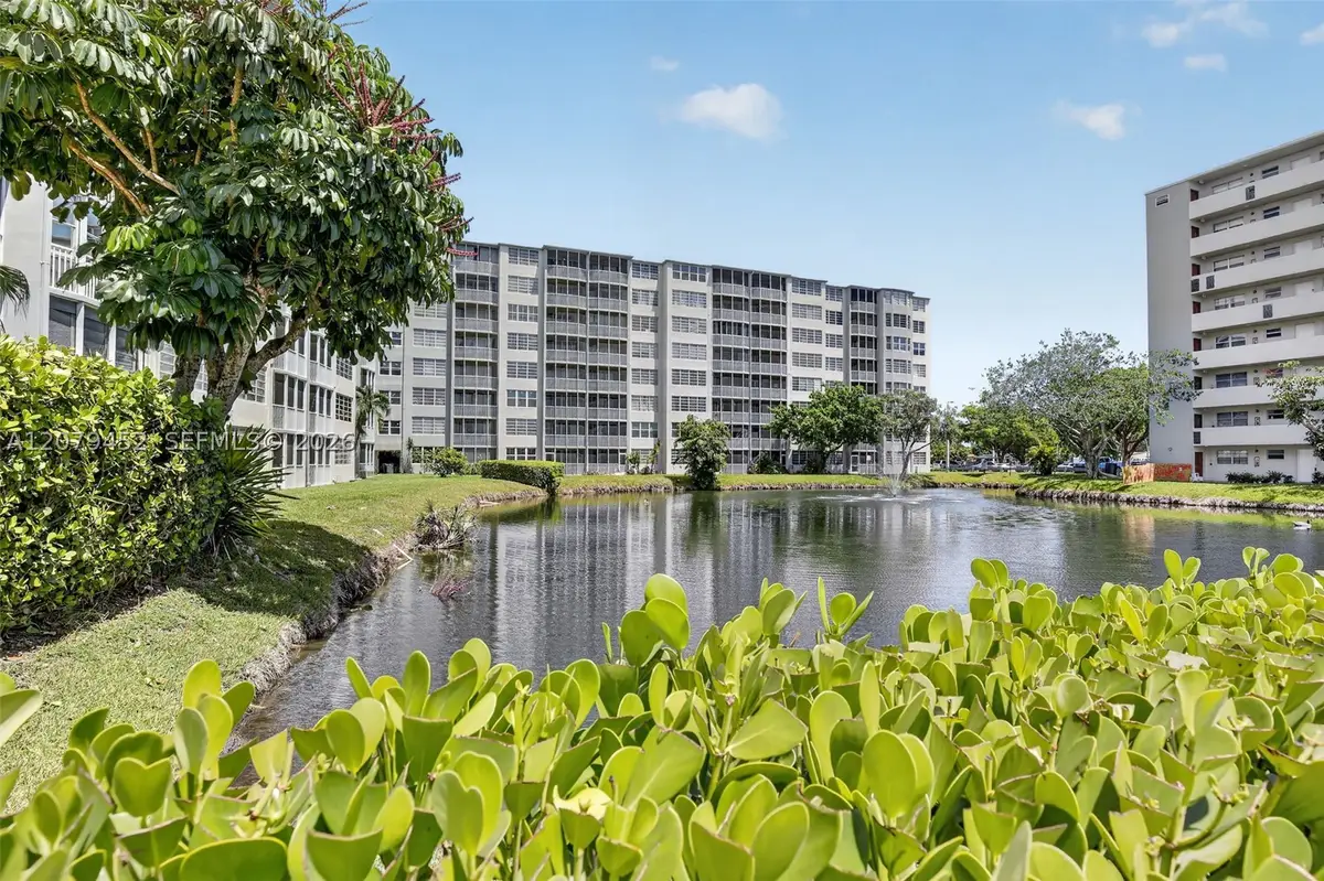 1770 NE 191st #401-1, Miami, FL 33179 - #1