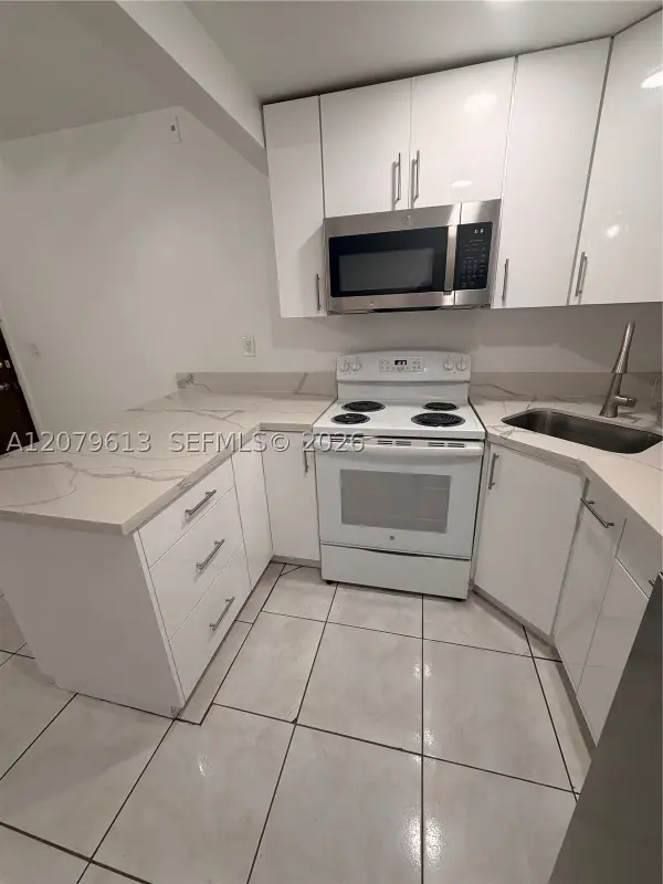 4715 NW 7th #108-2, Miami, FL 33126