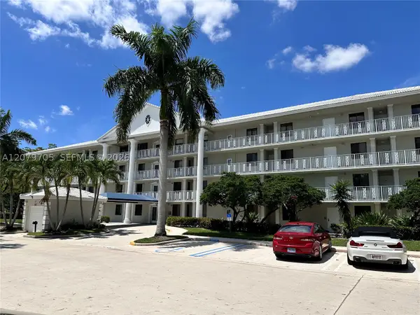 2621 Village #205, West Palm Beach, FL 33409