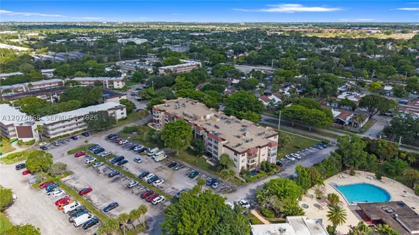 7300 NW 17th #310, Plantation, FL 33313