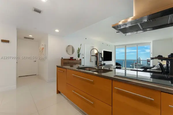 495 Brickell #4709, Miami, FL 33131
