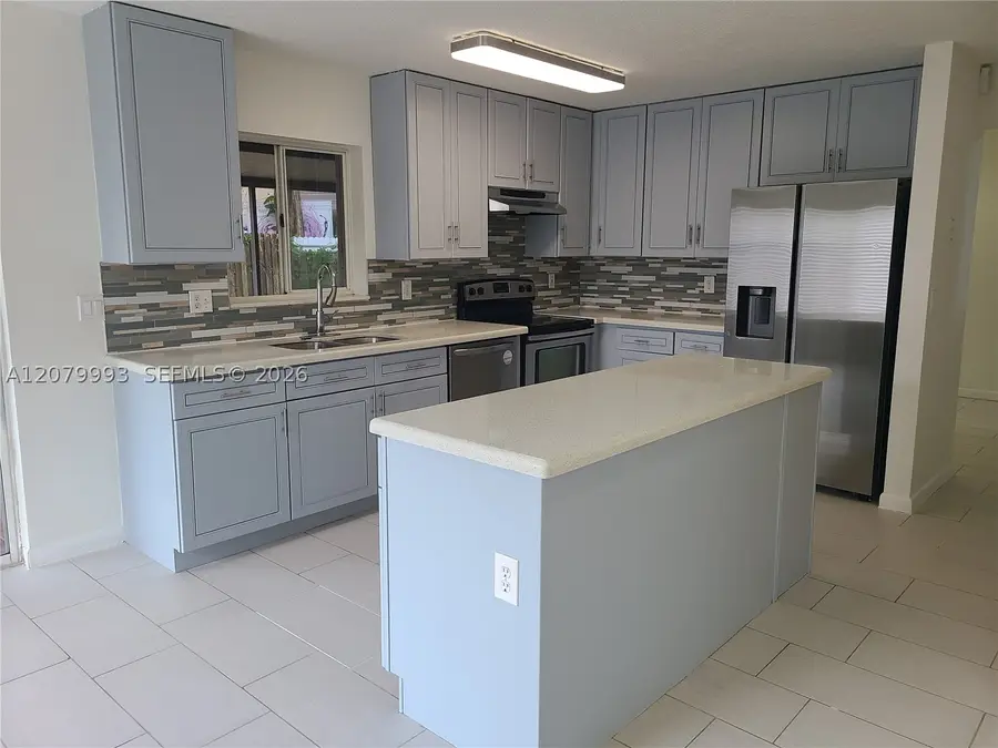 8820 SW 13th, Pembroke Pines, FL 33025 - #3