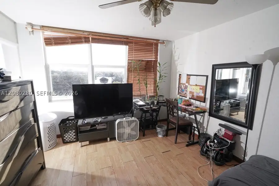1780 NE 191st #605-2, Miami, FL 33179 - #3