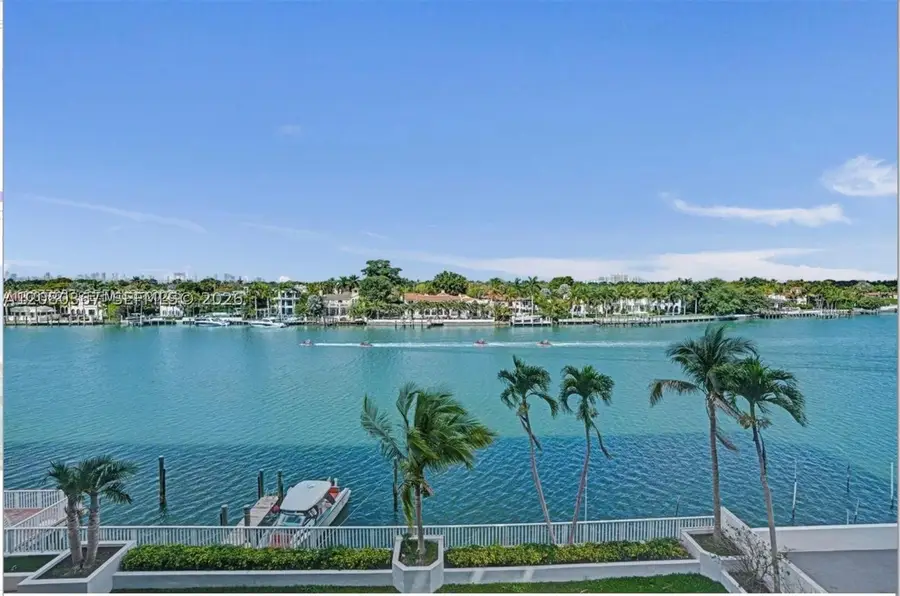 5700 Collins #8M, Miami Beach, FL 33140 - #3