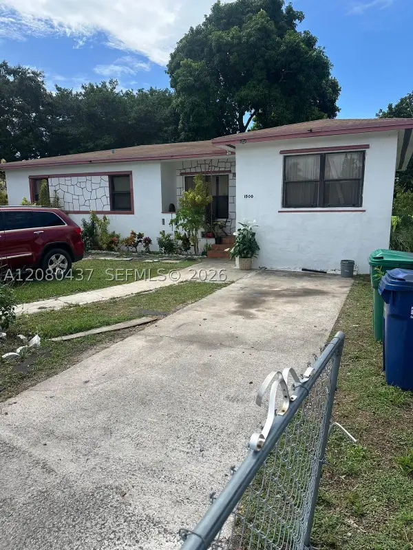 1500 NE 150th, Miami, FL 33161