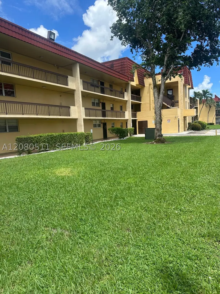 3285 Foxcroft #E204, Miramar, FL 33025 - #2