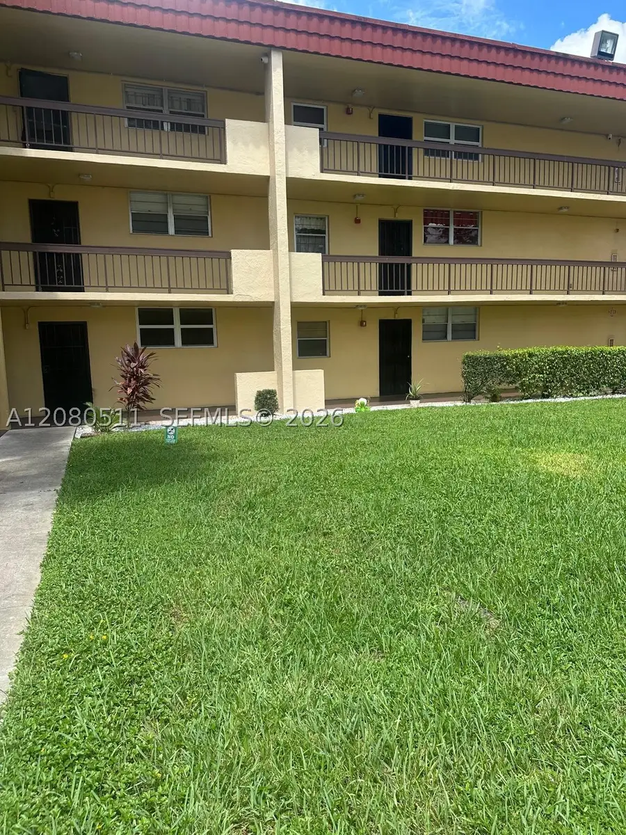 3285 Foxcroft #E204, Miramar, FL 33025 - #3