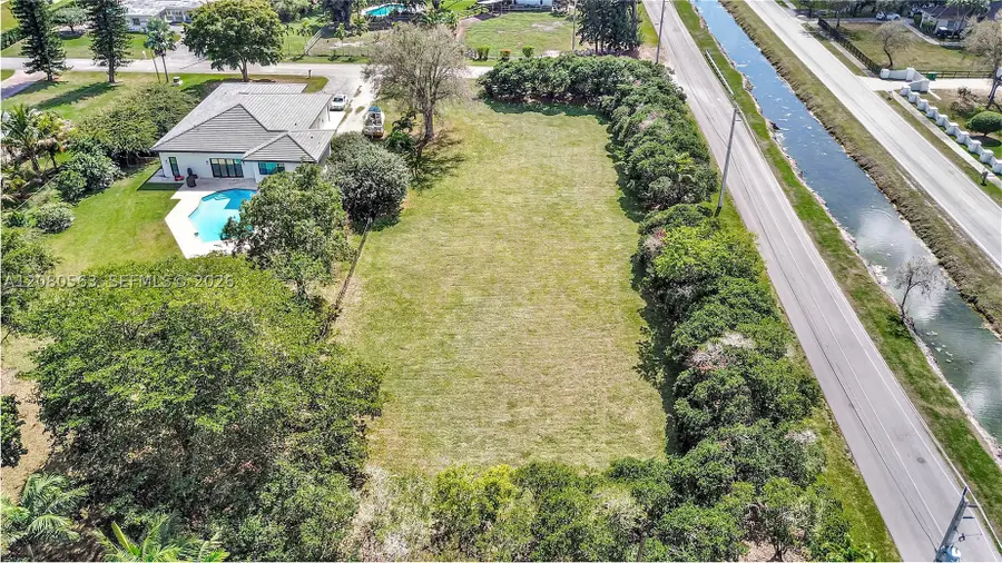 28 SW Street, Davie, FL 33330 - #2
