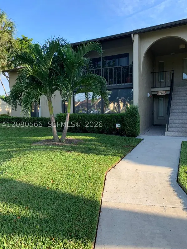 702 Sunny Pine #A1, Greenacres, FL 33415