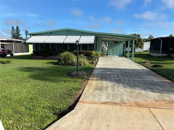 121 Sugar #63, Naples, FL 34114