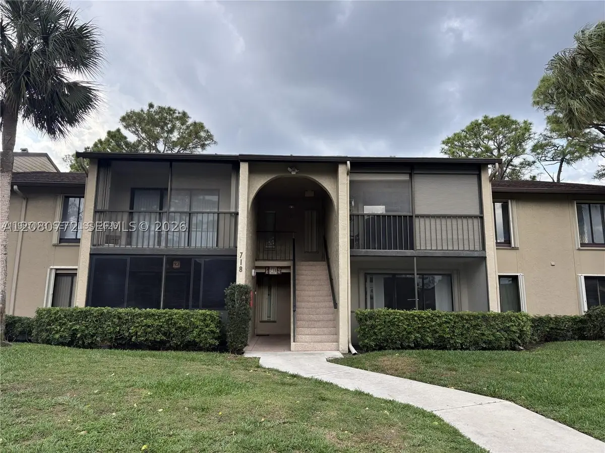 718 Sunny Pine #F2, Greenacres, FL 33415 - #1