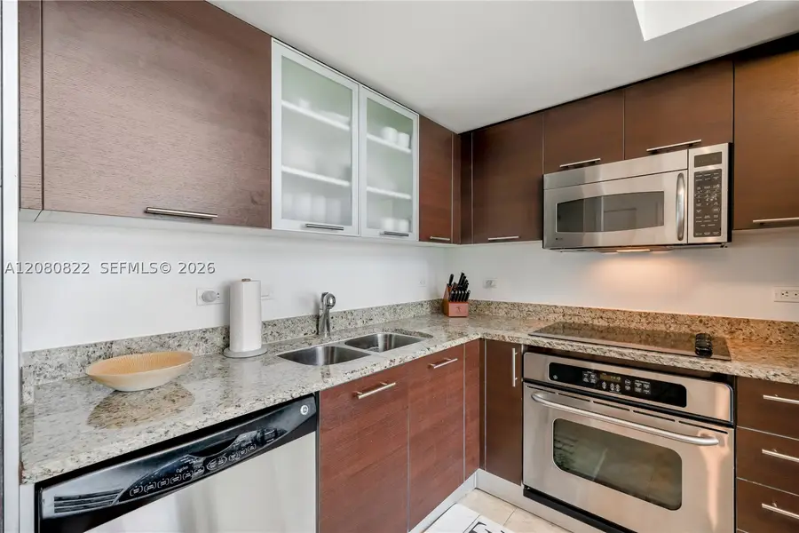 41 SE 5th #1607, Miami, FL 33131 - #3