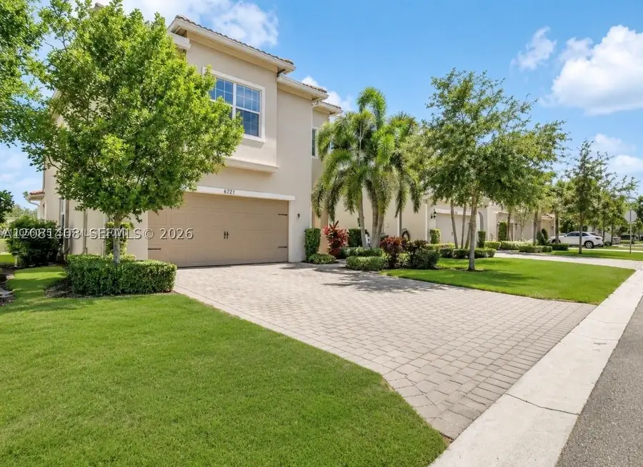 4729 Greenway, Hollywood, FL 33021 - #2