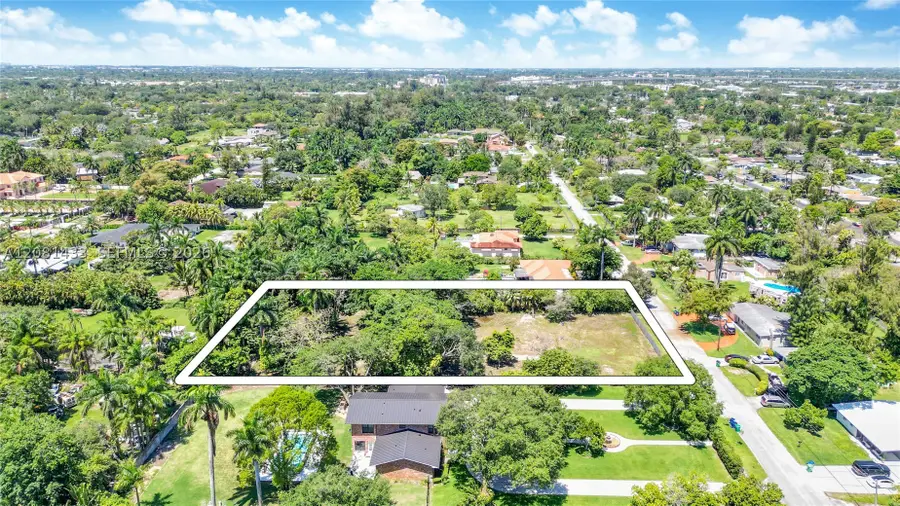 350 NE 158th, Miami, FL 33162 - #2