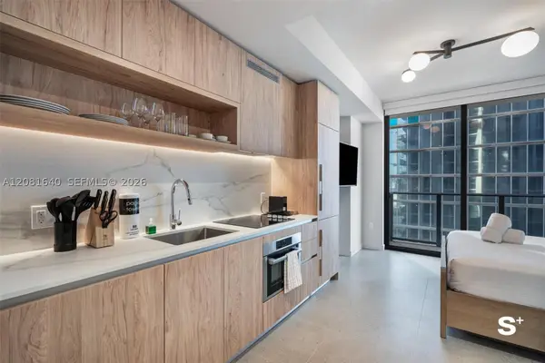 11 NE 6th #2206, Miami, FL 33132