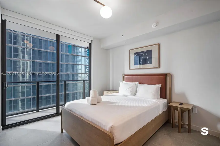 11 NE 6th #2206, Miami, FL 33132 - #2
