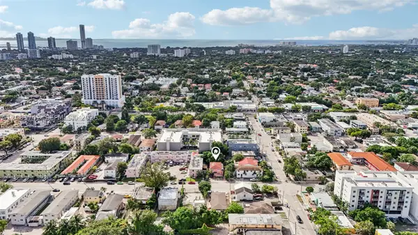984 SW 6th, Miami, FL 33130