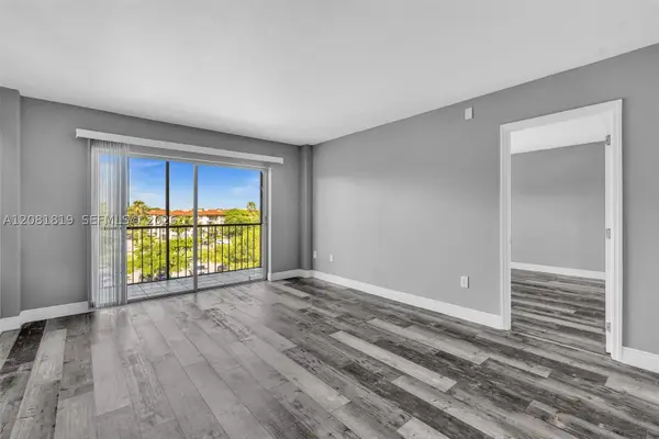 4158 Inverrary #503, Lauderhill, FL 33319
