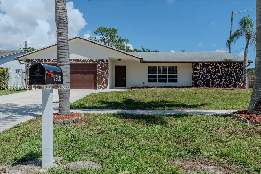 4513 Blue Pine, Lake Worth, FL 33463 - #2