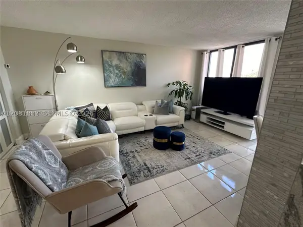 9410 W Flagler #410, Miami, FL 33174