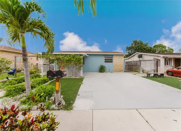5737 Grant, Hollywood, FL 33021