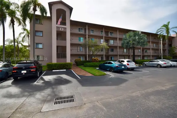 1650 SW 124th #102D, Pembroke Pines, FL 33027