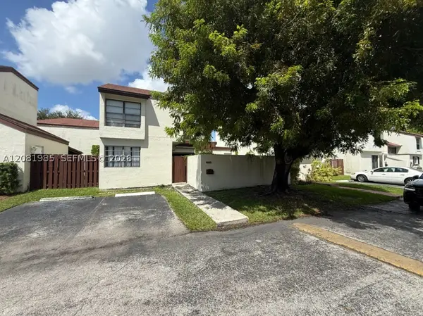 9764 NW 4th #9764, Miami, FL 33172