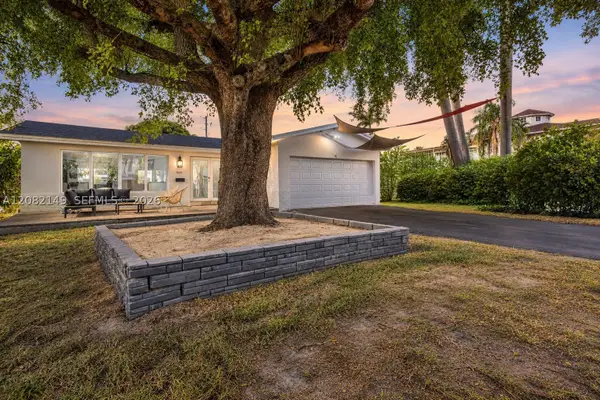 1103 Washington, Hollywood, FL 33019