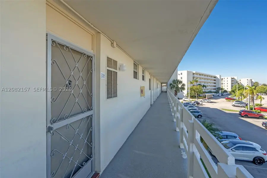 3010 Marcos #R308, Aventura, FL 33160 - #3