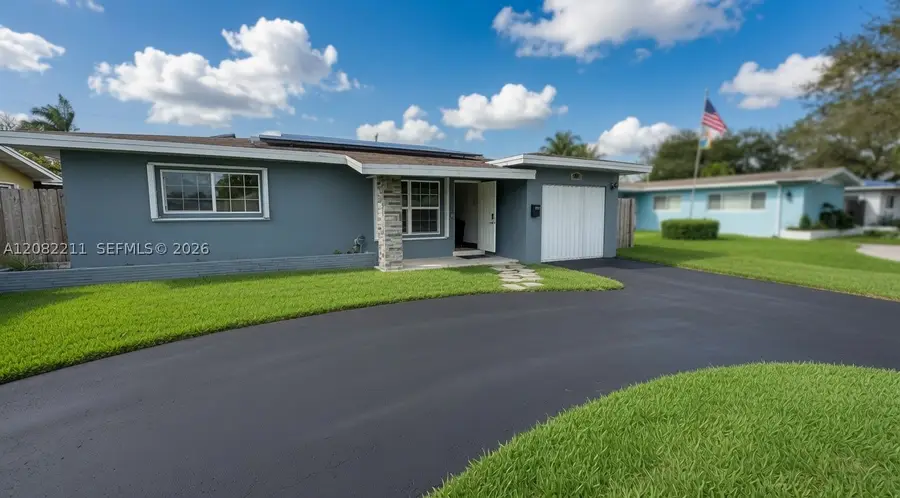934 N 32nd, Hollywood, FL 33021 - #2
