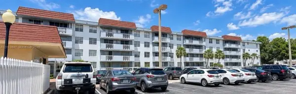 1800 Sans Souci #120, North Miami, FL 33181