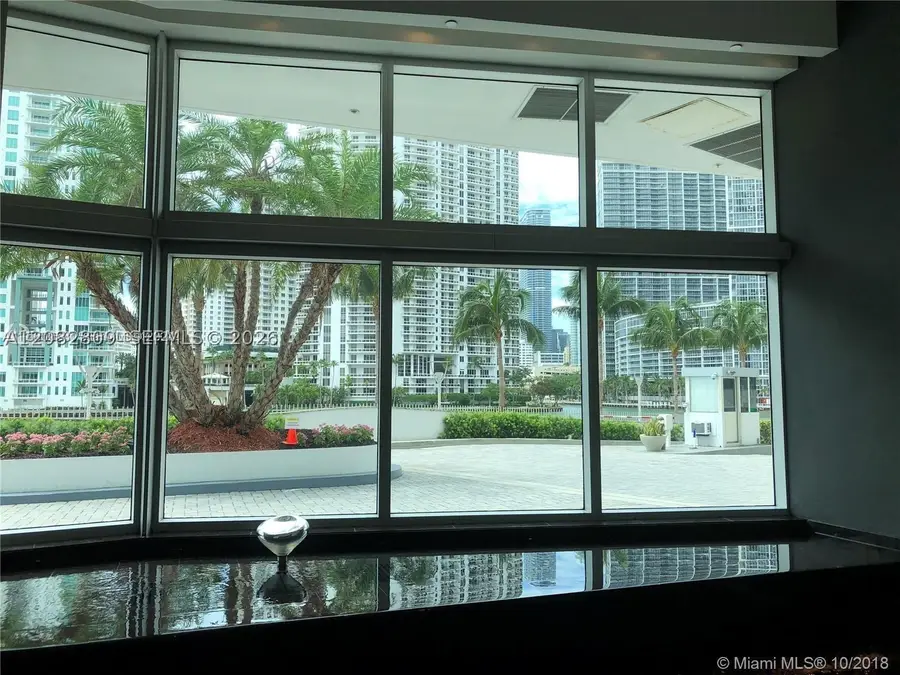 325 NE Biscayne #1923, Miami, FL 33131 - #3