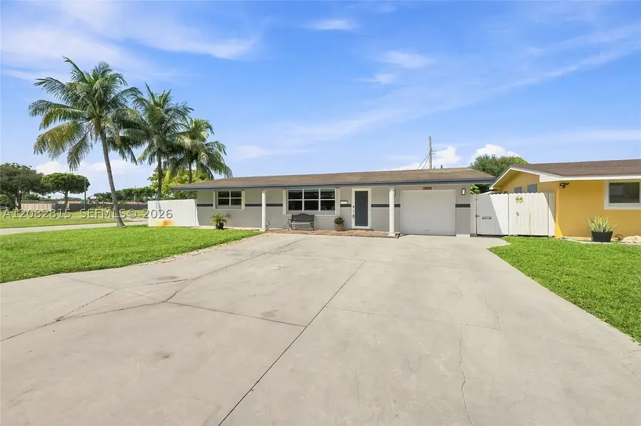 1000 NW 76th, Pembroke Pines, FL 33024 - #2