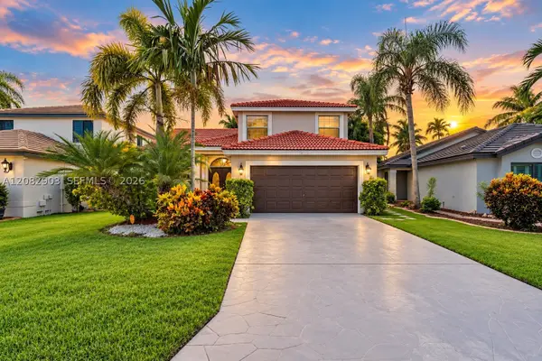 354 SW 183rd, Pembroke Pines, FL 33029