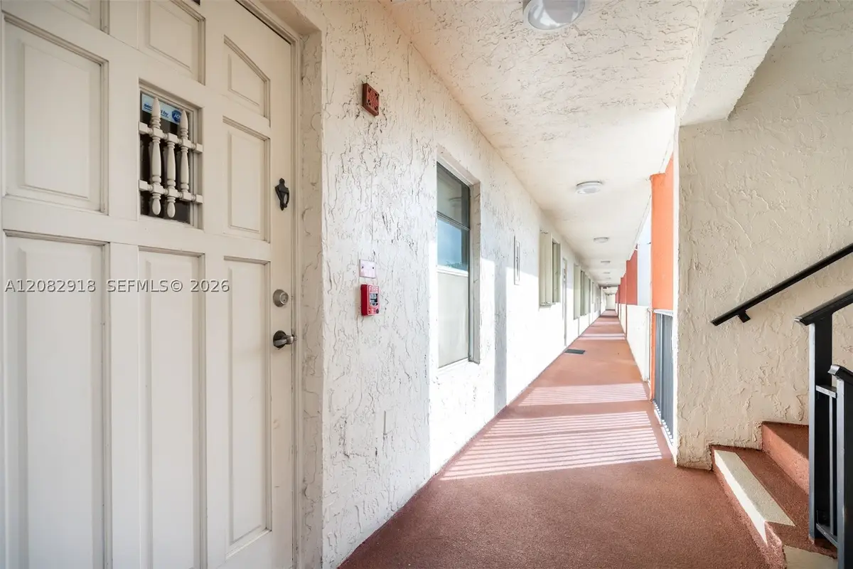 150 S Hollybrook #208, Pembroke Pines, FL 33025 - #1