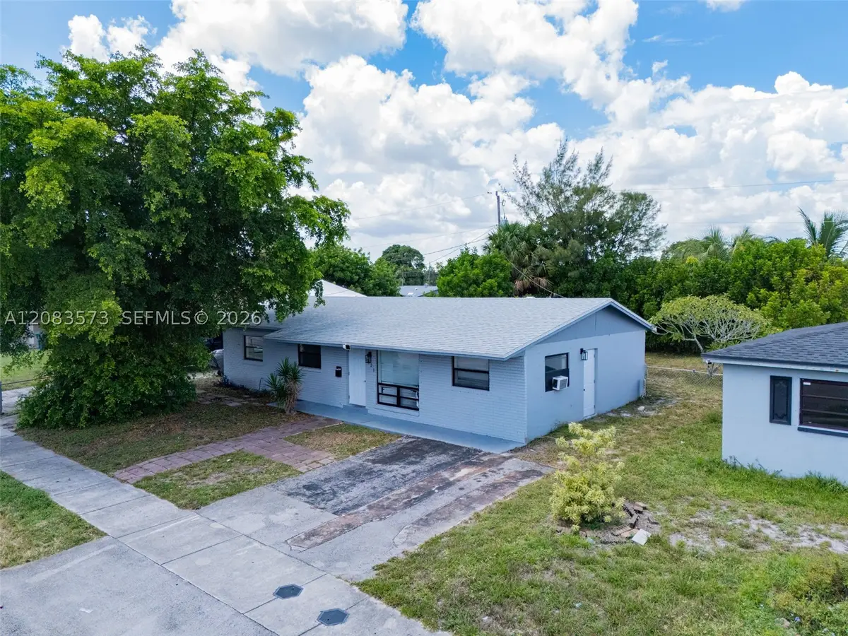 1421 NW 32nd, Lauderhill, FL 33311 - #1