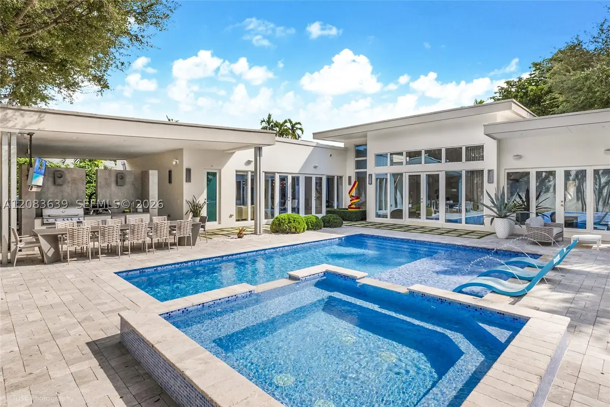 137 W Shore, Miami, FL 33133 - #1