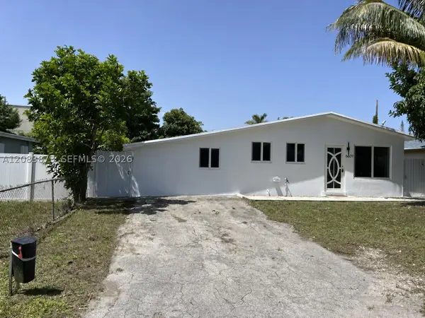 6609 SW 1st, Pembroke Pines, FL 33023