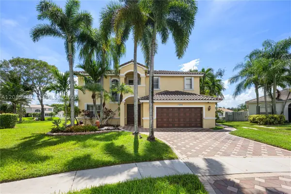 18806 NW 23rd, Pembroke Pines, FL 33029