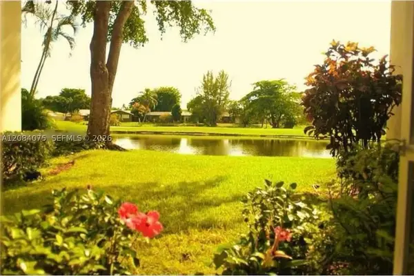 2431 SW 82nd #202, Davie, FL 33324