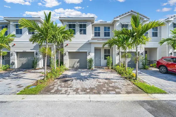17033 SW 1st #1, Pembroke Pines, FL 33027