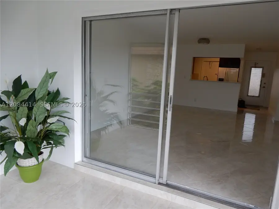 5051 W Oakland Park #302, Lauderdale Lakes, FL 33313 - #3