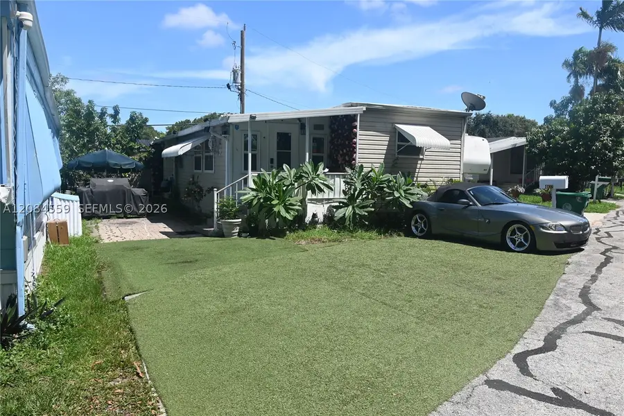 4832 SW 47, Davie, FL 33314 - #2